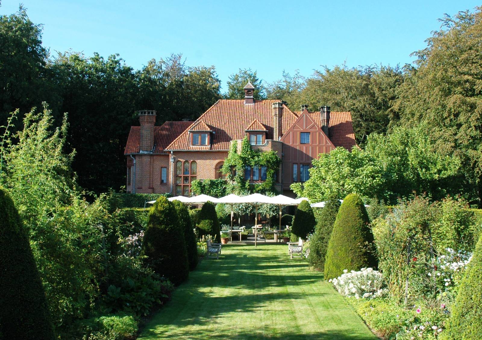 Louise Marie Manor Gardens - Feestzaal - House Of Weddings - 40