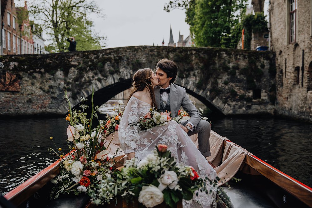 In Bruges, a wedding elopement story