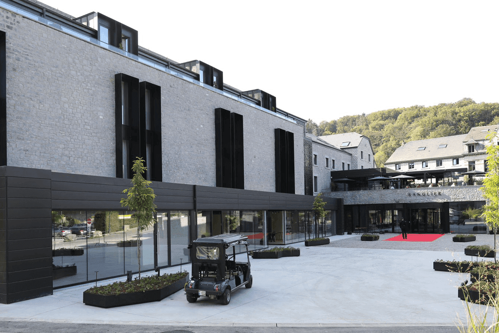 Une toute nouvelle salle de fête, dans la plus charmante ville de Belgique : Durbuy.