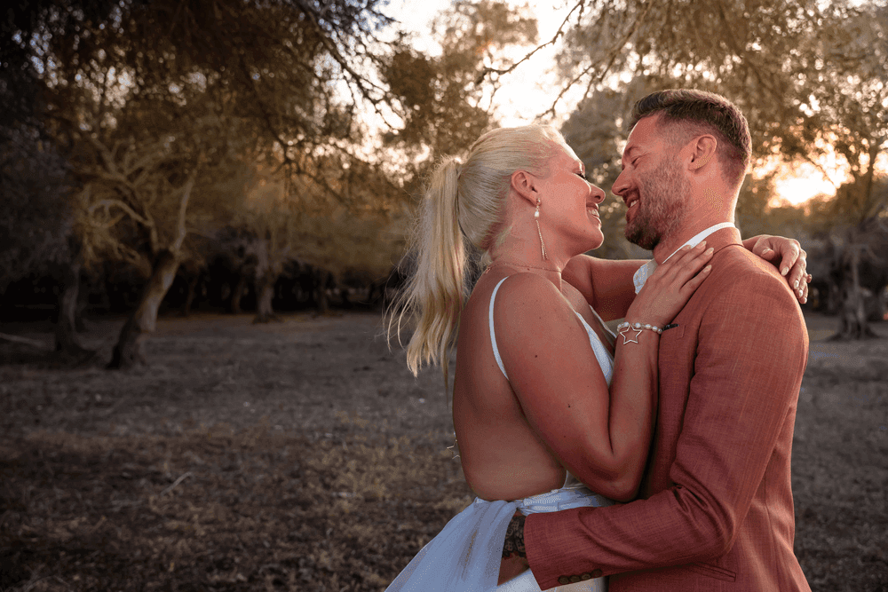 Trouwen onder de Spaanse zon: Devi-Shri & Dim