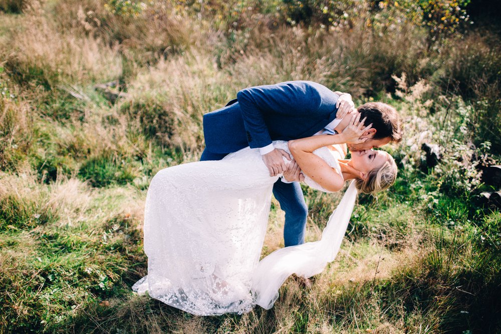Het herfsthuwelijk van jeugdliefdes Nele & Nicolas