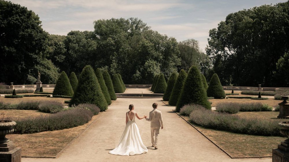 Requesting a quote from a wedding supplier? This AI makes it very easy