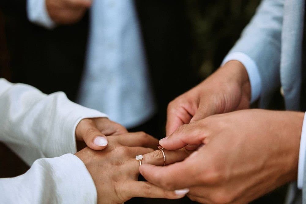 Here's how to show off your engagement ring on social media