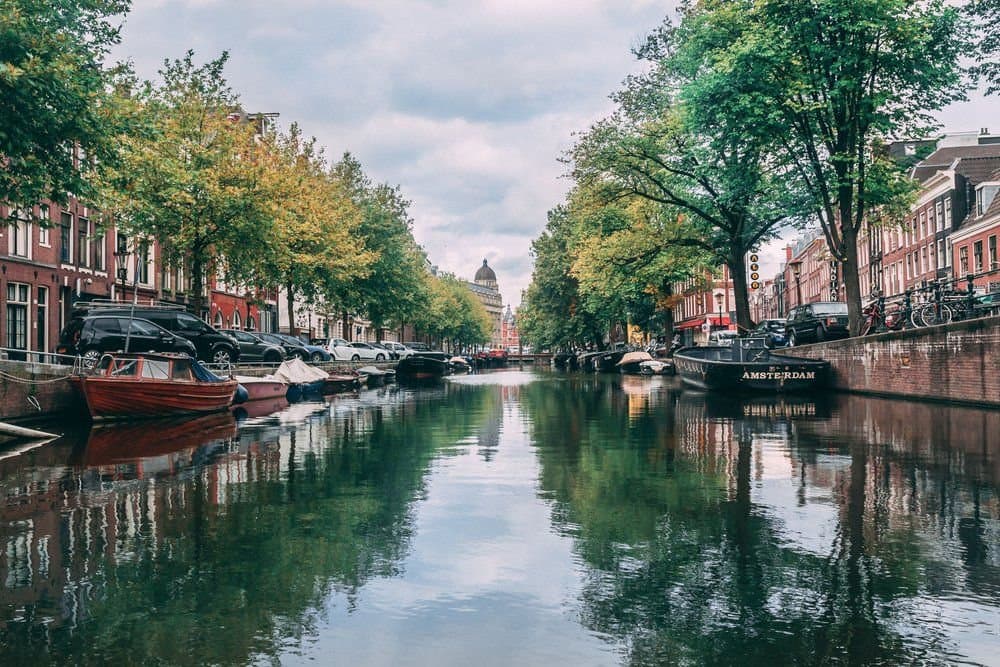 Marriage proposal in Amsterdam? 7 top locations!