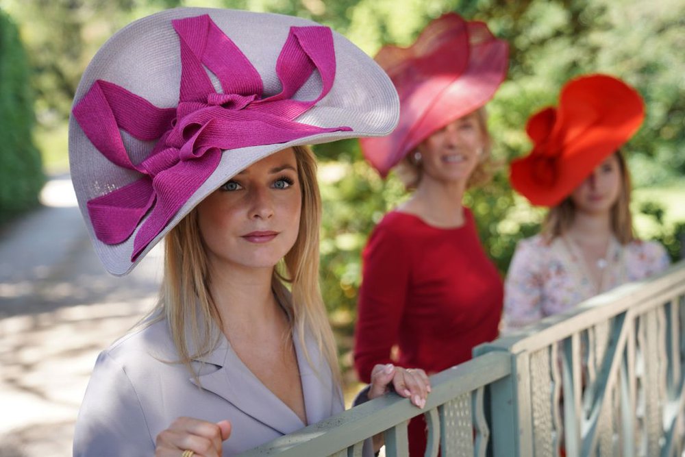 How to Wear a Hat! 3 Etiquette Questions Answered!