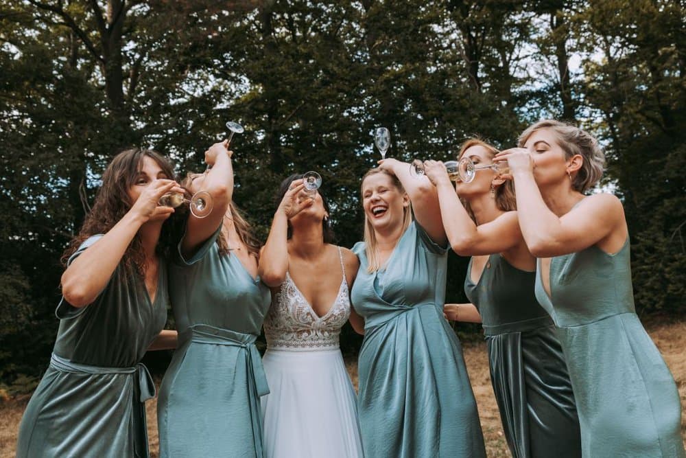 Tips for organising a bachelorette party - for her!