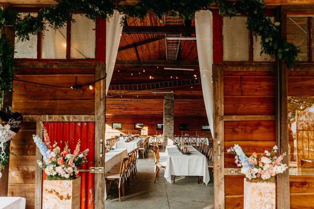 Trouwen met een hoog 'outdoor' gevoel? Ga voor een barn wedding!