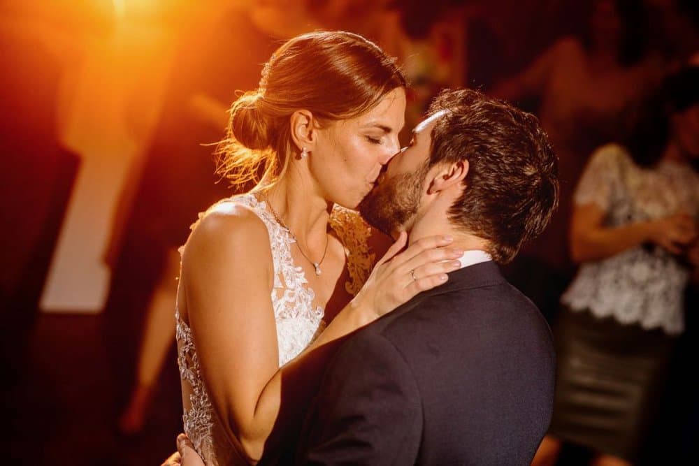 Guide pour la reprise en toute sécurité des mariages et des fêtes privées