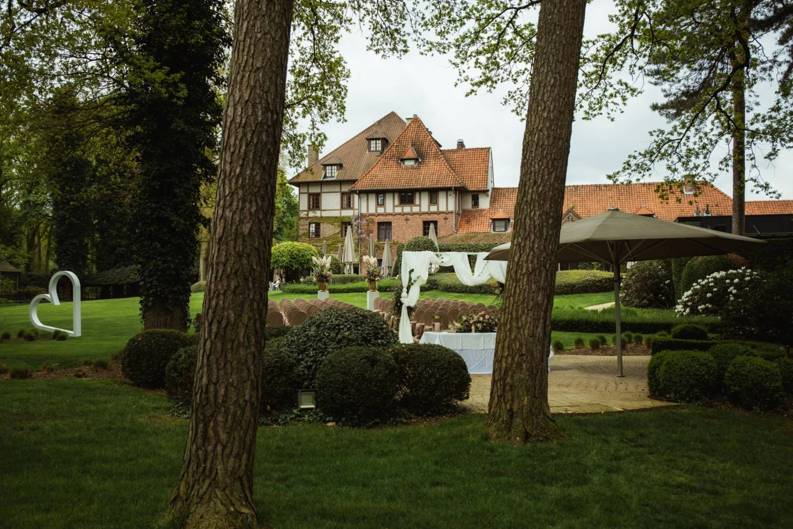 La Butte aux Bois - Image 1