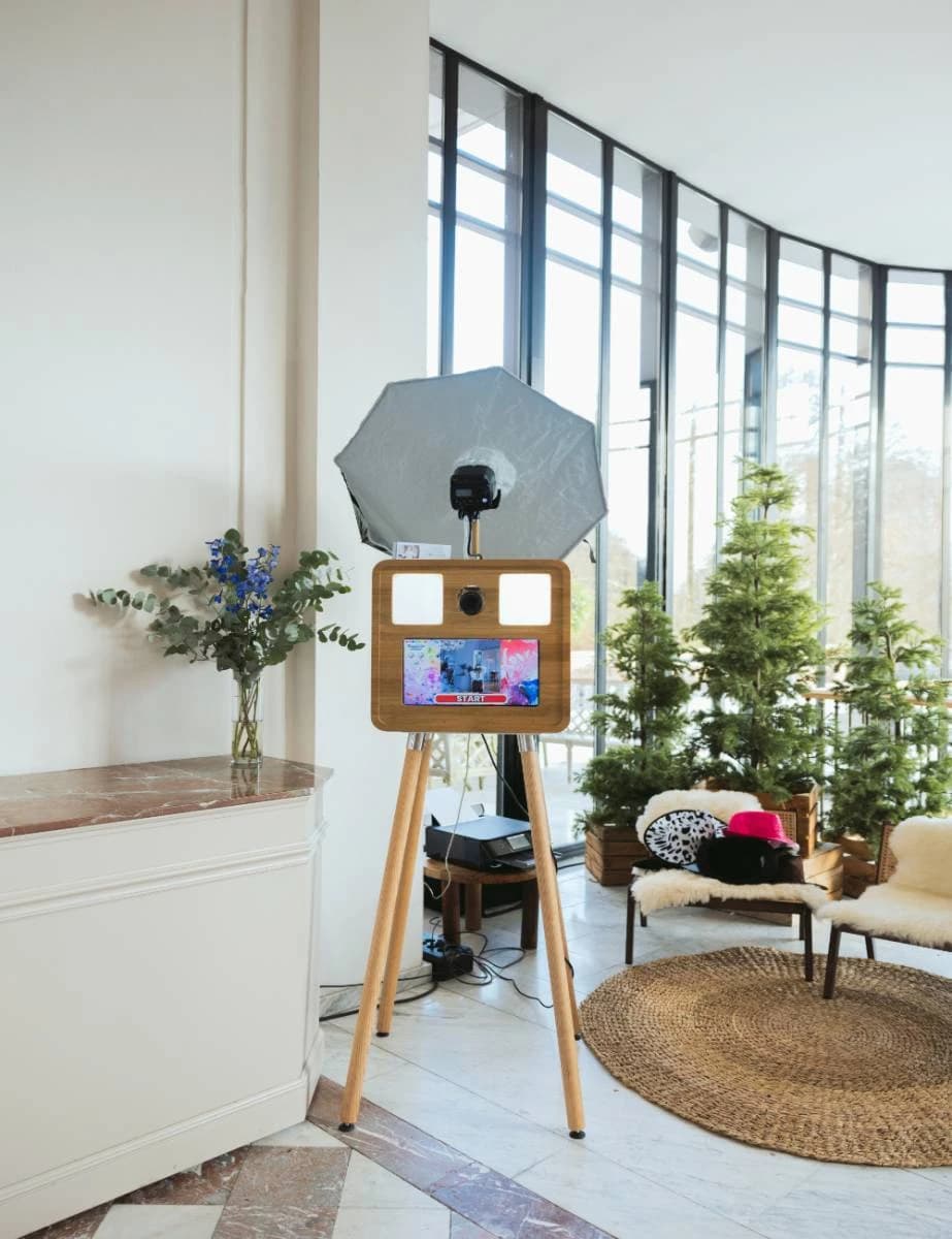 Stickiebox - Image 1