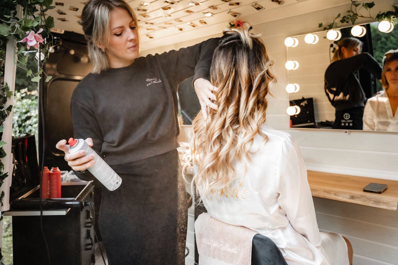 Beauty on Wheels - Make-up en Kapsel - House of Weddings - 1