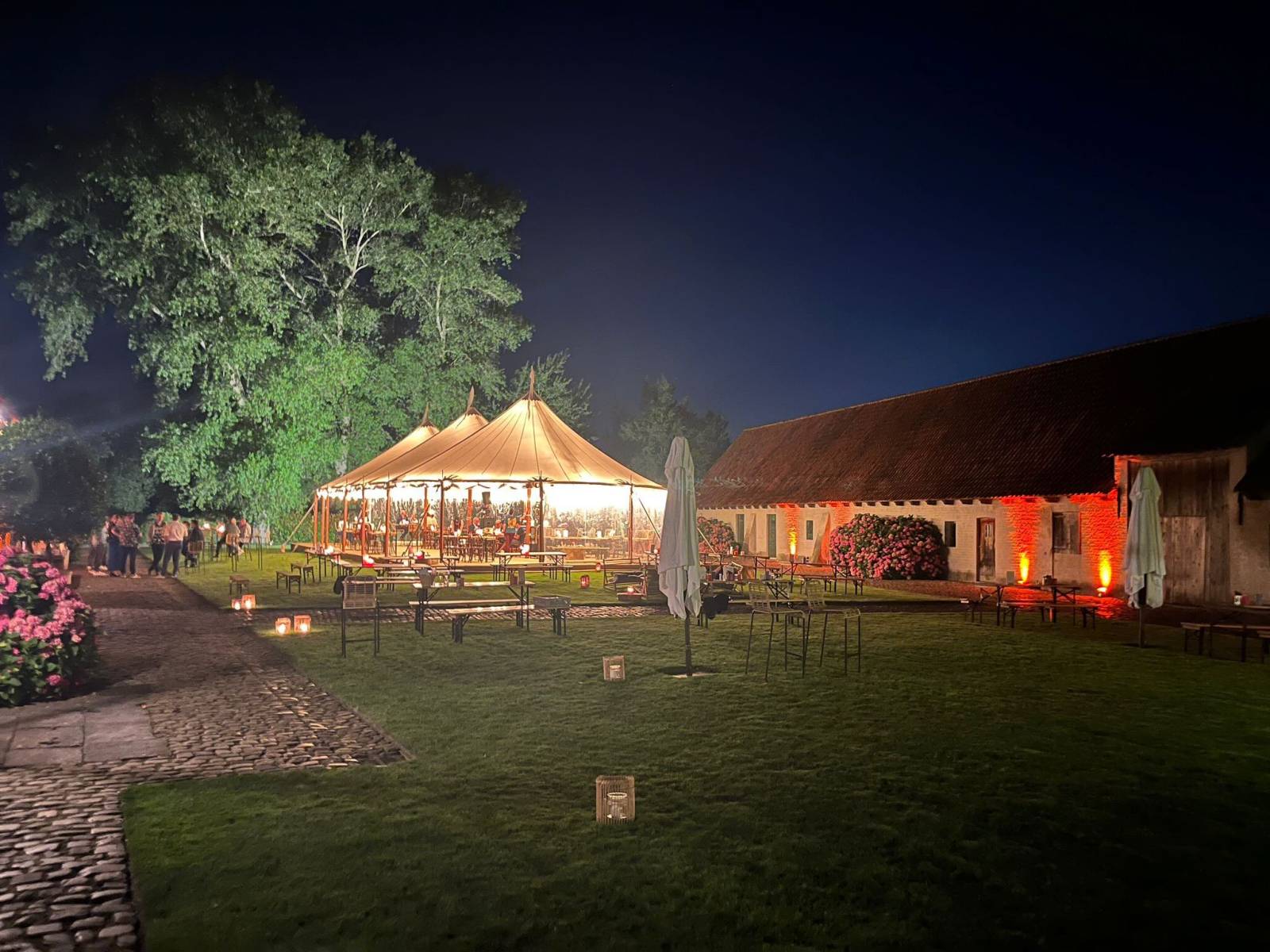 Discobar Deluxe - DJ - Licht & Geluid - House of Weddings - 2