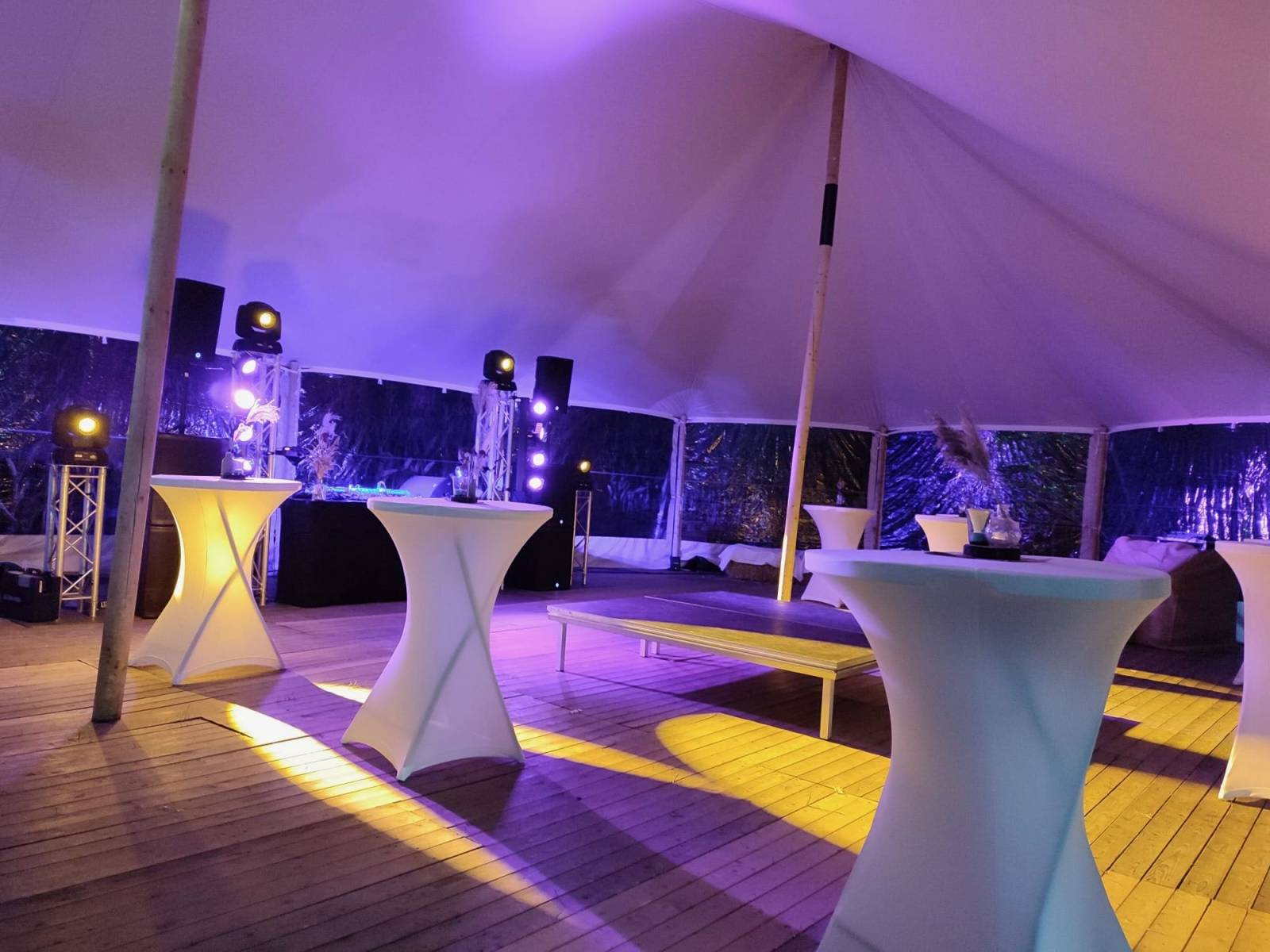 Discobar Deluxe - DJ - Licht & Geluid - House of Weddings - 6