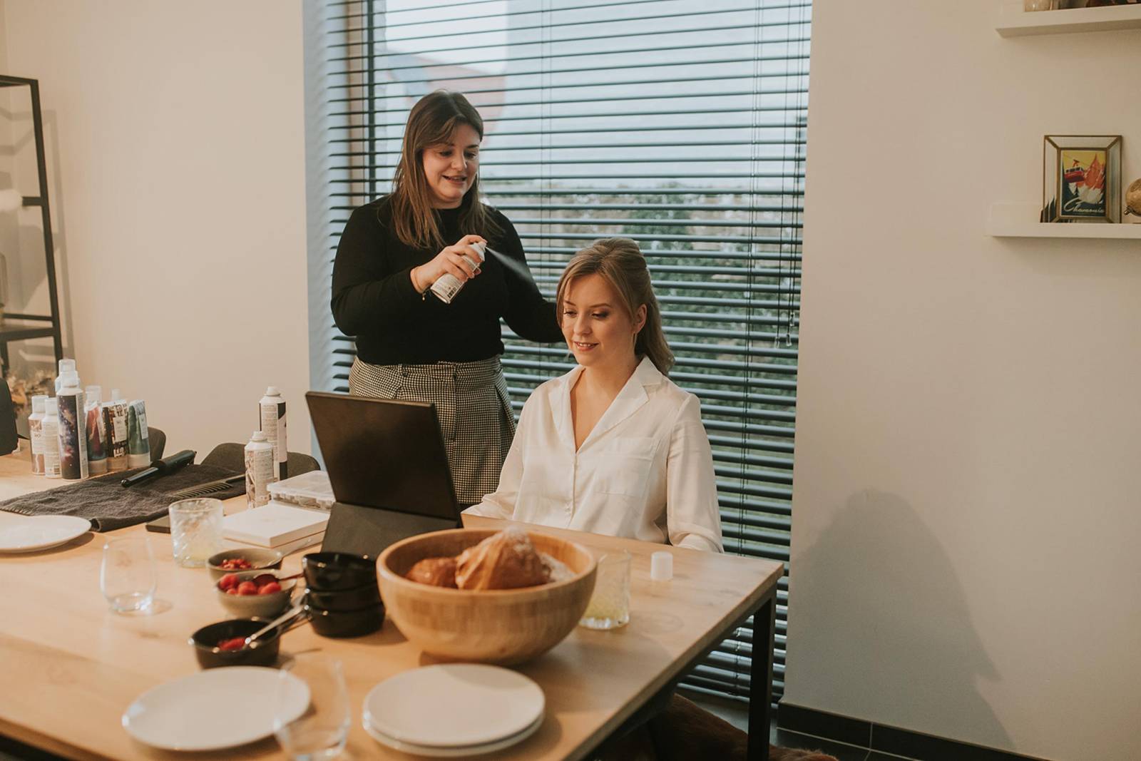 Hair I Come - Eye catcher - Bruidskapsel - House of Weddings