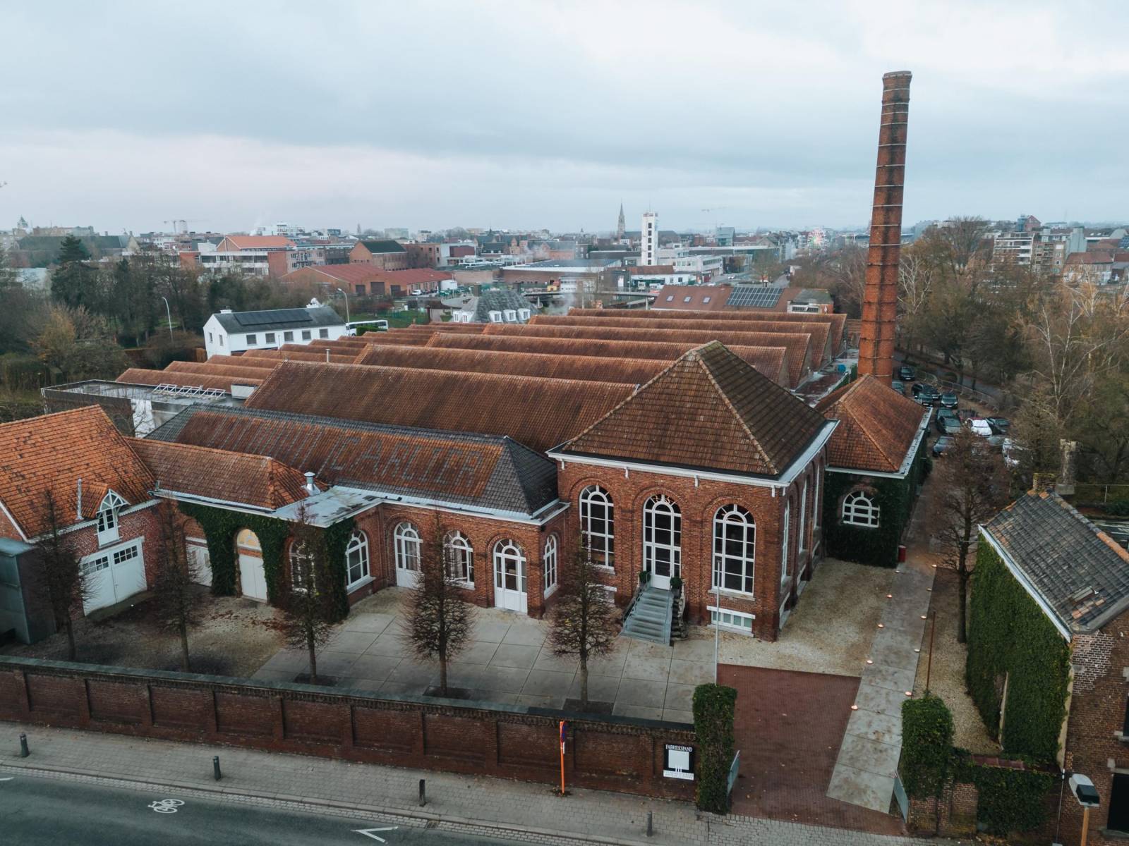 Fabriekspand - LUX Visual Storytellers - Feestzaal - House of Weddings (16)