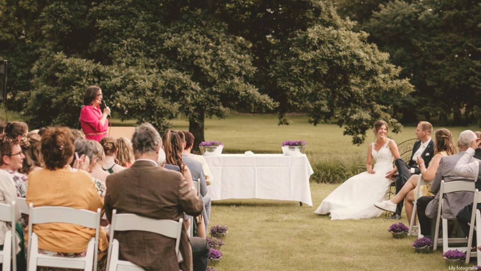 Fianna - Fotograaf Lily Fotografie - Ceremoniespreker - House of Weddings - 7