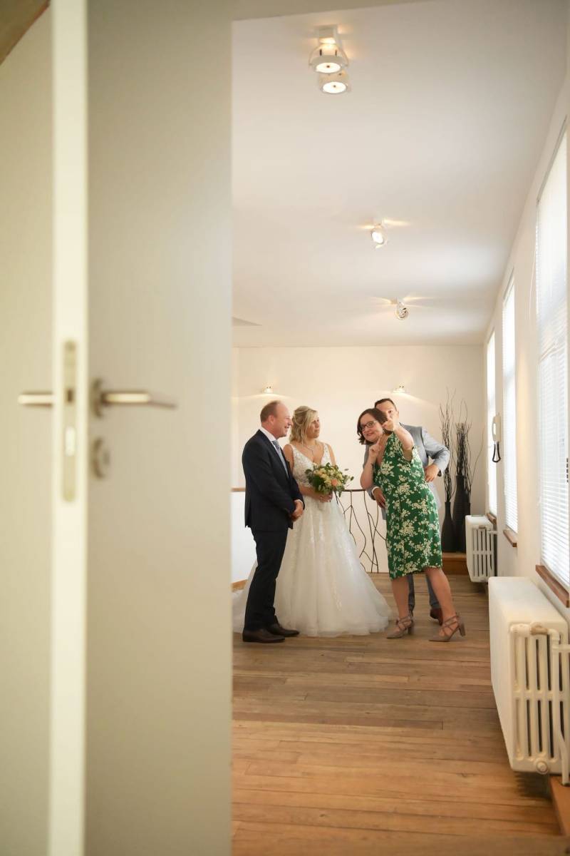 Fianna - Fotograaf Mijntrouwfoto.be - Ceremoniespreker - House of Weddings