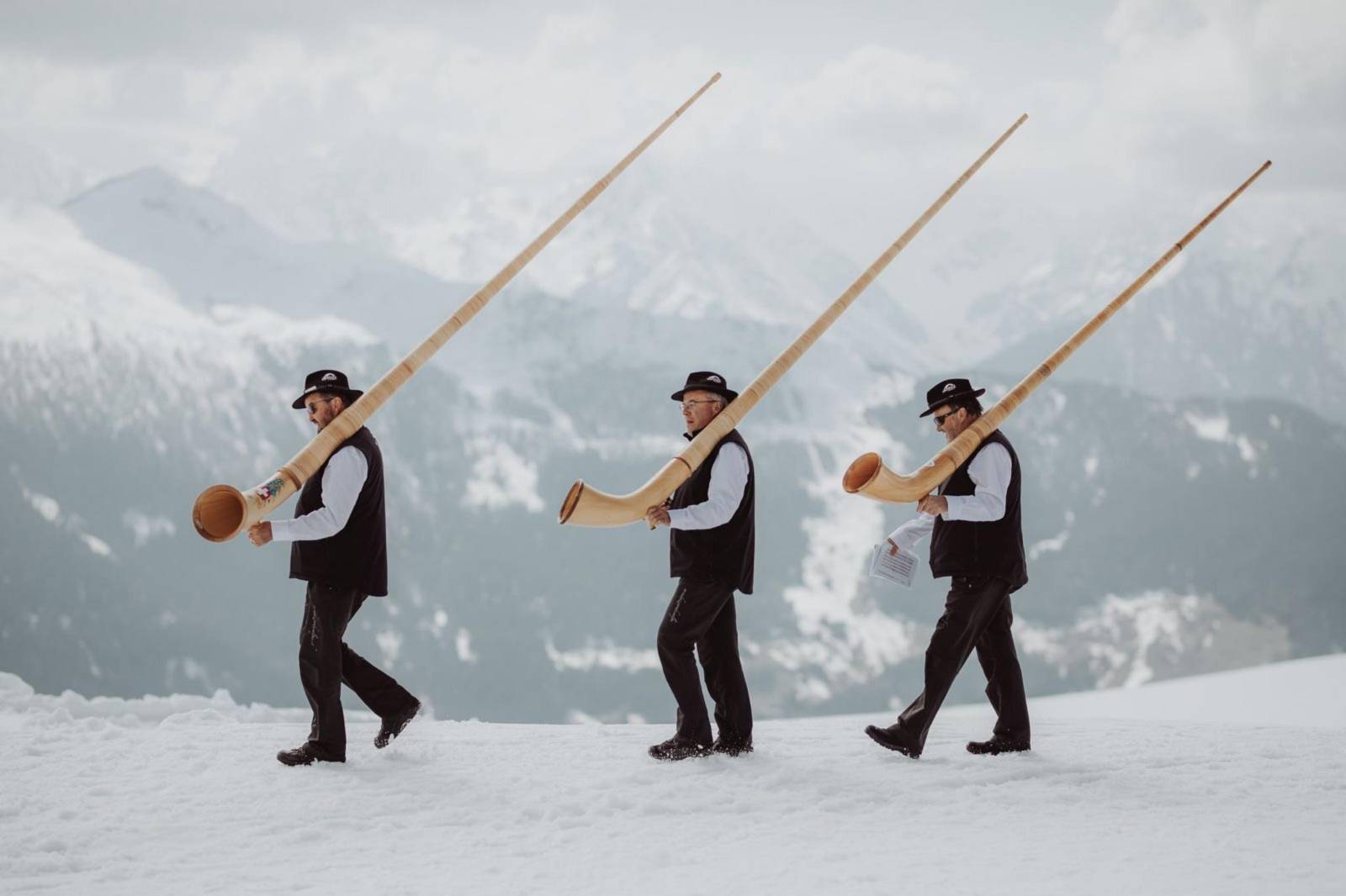 Move Any Mountain - Wedding planner - House of Weddings (1)