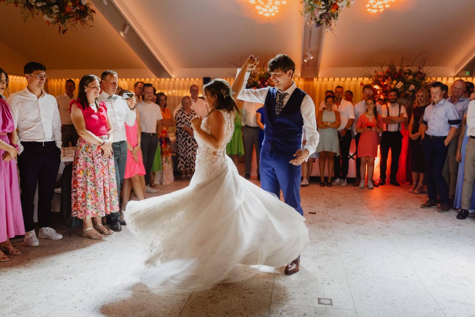 Moving Memories - Alex VDB - Dans - House of Weddings