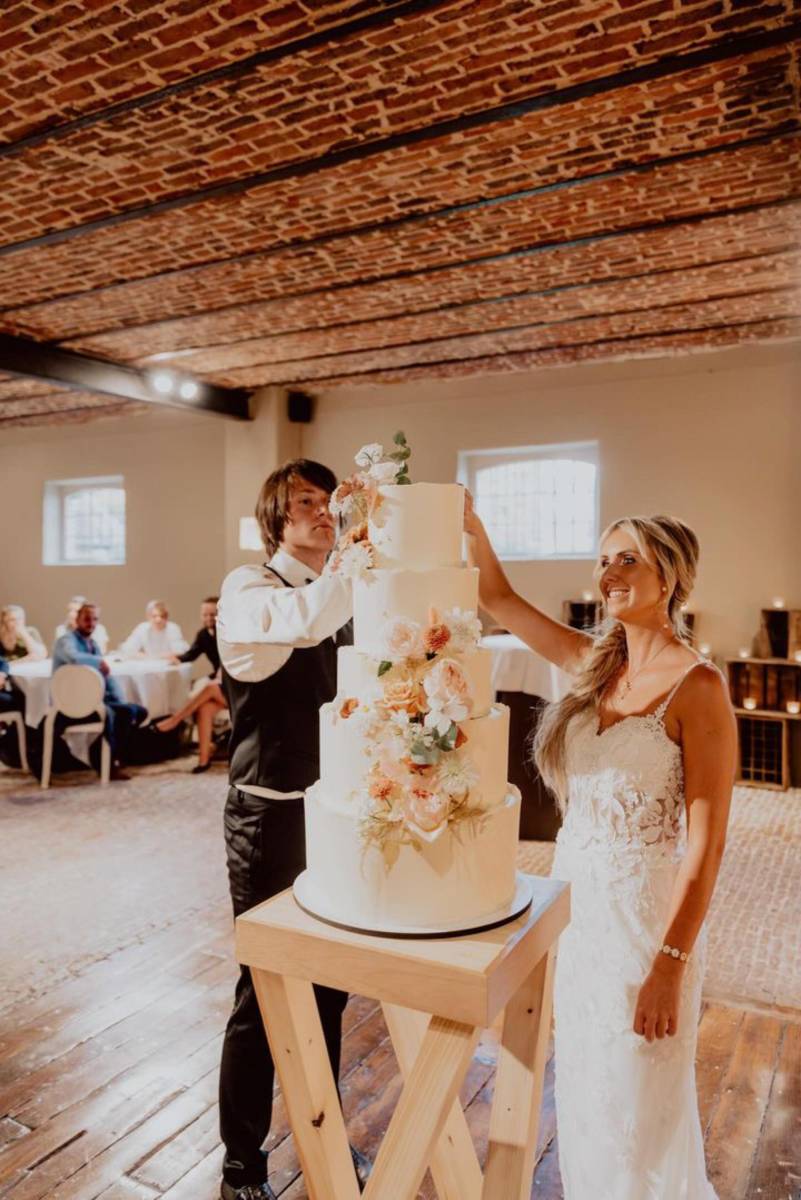 Pinch of Salt - Bruidstaarten - House of Weddings (7)