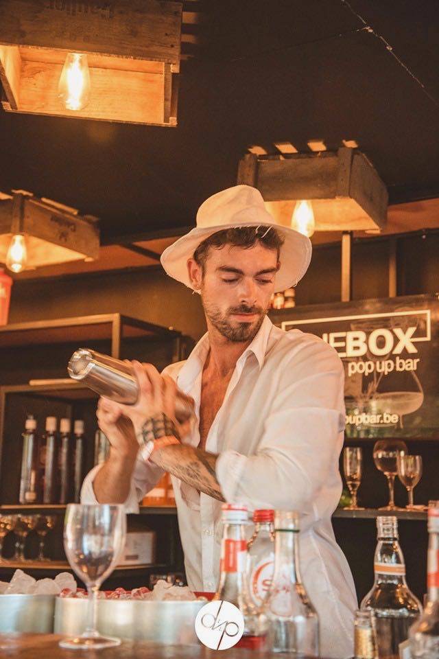 The Box Popup Bar | House of Weddings - 62